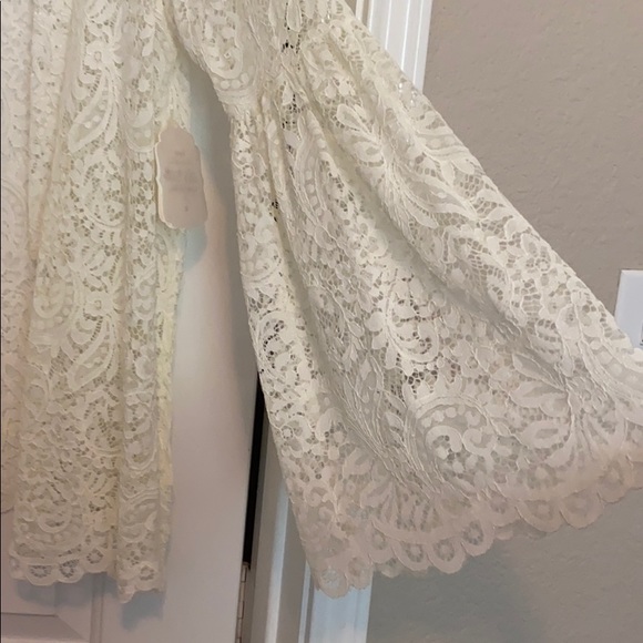 NWT Lace Bell Sleeve Kimono - Picture 2 of 3